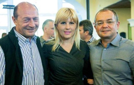 Basescu s-a intalnit cu Elena Udrea si Emil Boc la o berarie din Bucuresti