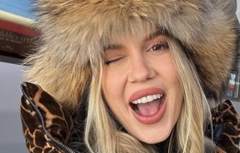 Emily Burghelea își botează azi fiul. Ce a povestit despre ziua cea mare: „A trecut doar o lună de când am născut”