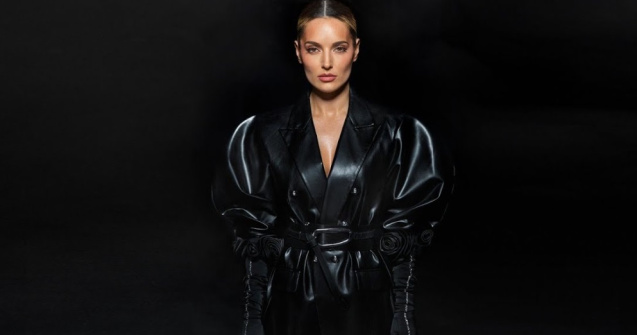 Minelli, despre operațiile estetice. Vedeta are 34 de ani și doi copii: „Sunt fericită”