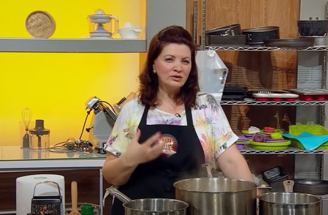 Mama Deliei continuă războiul cu actualul iubit al Oanei Matache. L-a numit &bdquo;bufon&rdquo;