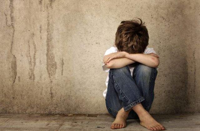 Studiu socant: 16% dintre parinti cred ca "bataia este rupta din rai"