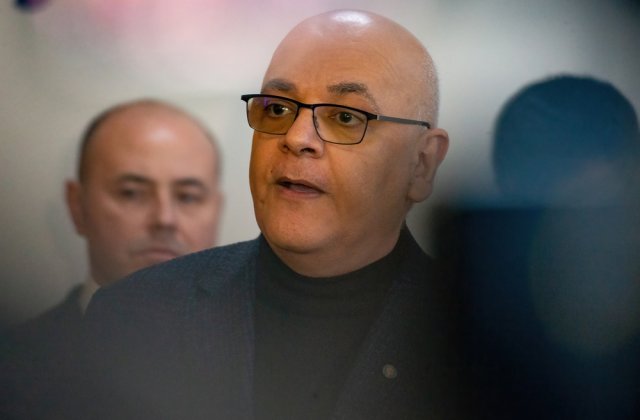 DSU lansează ghidul pentru situaţii de criză. Raed Arafat: &bdquo;Vom distribui ghidul &icirc;n toate zonele &icirc;n care există riscuri&rdquo;