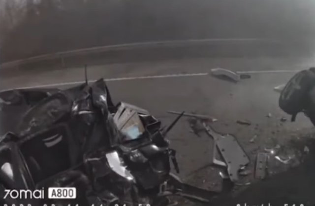 Carambol cu 42 de mașini pe autostrada M1 din Ungaria: mărturiile rom&acirc;nilor implicați &icirc;n accident 