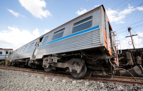 Accident feroviar în Teleorman. Un tren a frânat de urgență pentru a evita impactul cu un marfar deraiat