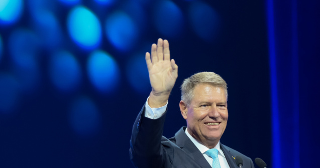 Iohannis efectuează o vizită oficială în Bulgaria. Ce subiecte se află pe agendă