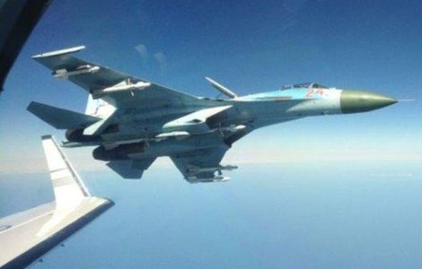 Un avion de lupta rus a zburat la cativa metri de un avion suedez