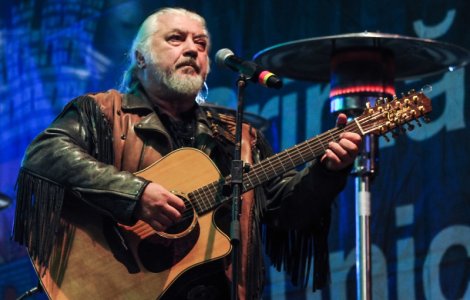 Uniunea Compozitorilor l-a respins pe Nicu Covanci, fondatorul formației Phoneix