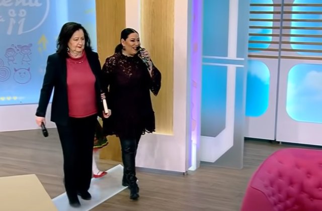 Oana Roman și-a deschis inima &icirc;n fața mamei sale. Ce a zis Mioara Roman despre scandalul dintre fiica sa și Marius Elisei: &ldquo;Așa am fost crescute&rdquo;