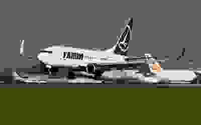 Un avion TAROM a aterizat de...