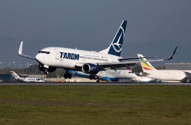 Un avion TAROM a aterizat de urgență la Istanbul după o amenințare cu bombă