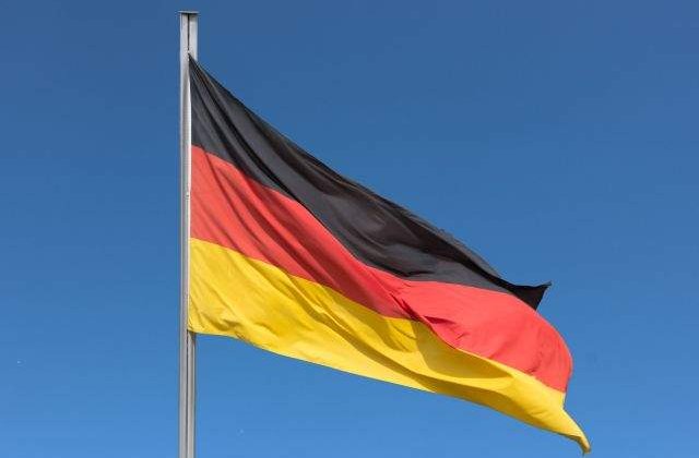 Un convoi umanitar german se indreapta spre estul Ucrainei