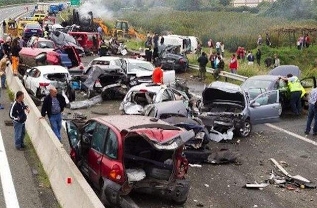 [VIDEO] Accident TRAGIC in Grecia! Un sofer roman a provocat moartea a cinci persoane