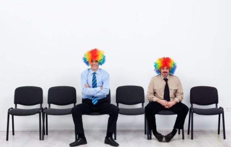  Top  TOP 10 cele mai CIUDATE slujbe pe care le-au avut vedetele