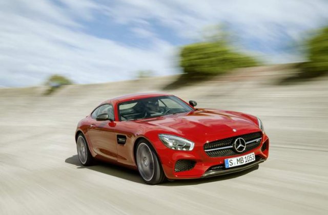 Mercedes-AMG GT - Schimbare de directie