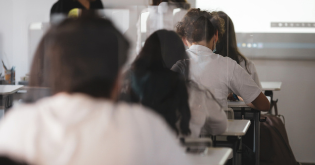 Admitere liceu 2023. Crește numărul de locuri alocate pentru elevi în anul școlar viitor. 2.000 de locuri mai puțin la învățământul primar