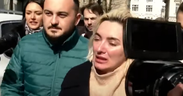 Ana Morodan, primele declarații după ce a fost prinsă conducând fără permis și beată. Contesa digitală are trei dosare penale și se află sub control judiciar