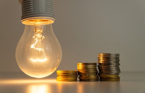 Clienții care au trecut la compania cu cel mai mic preț la energie regretă acum mutarea