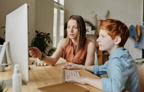 Tehnologia ca liant al relației părinte-elev-profesor