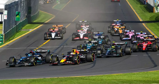 Formula 1 Australia: Max Verstappen câștigă după o cursă fragmentată. Hamilton pe 2, iar Alonso pe 3