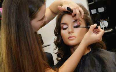 3 perspective uriașe pe care...