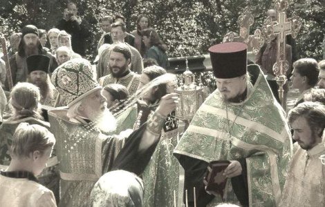  Top  Cat castiga reprezentantii Bisericii Ortodoxe Romane