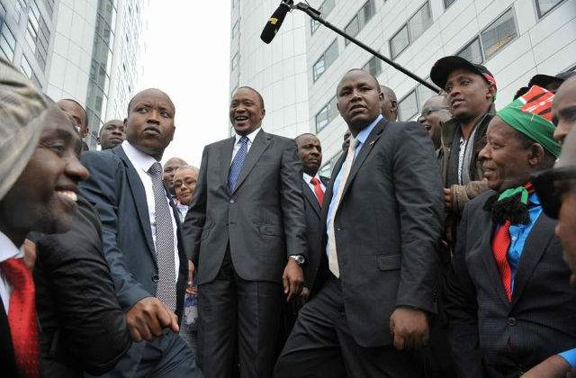 Presedintele kenyan, primul sef de stat care apare in fata Curtii Penale Internationale