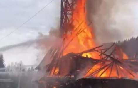 Incendiu la Biserica de Lemn din Borșa chiar în ziua de Florii