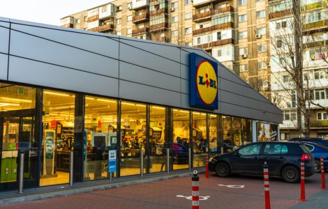 Programul magazinelor de Paște 2023. Ce supermarketuri vor fi deschise în zilele de Paști
