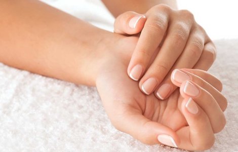 Variante de culori și tendințe pentru manichiură în 2023