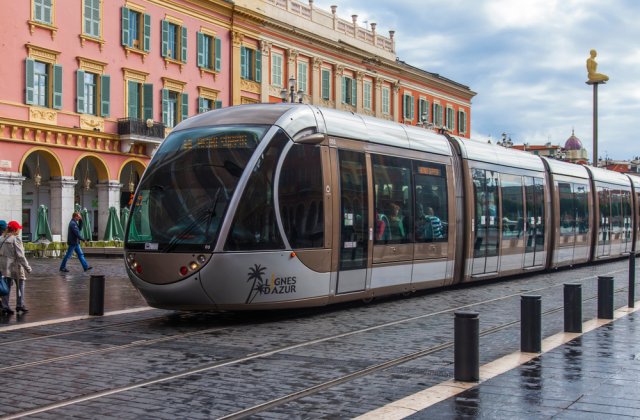 O nouă grevă generală a transportului public din Franța. MAE lansează o nouă atenționare