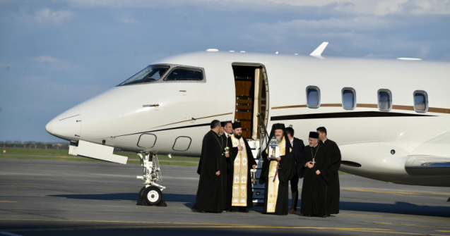 Cum se aprinde Lumina Sfântă la Ierusalim, de Paște? Drumul din Țara Sfântă în România