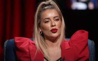 Sensy, însărcinată pentru...