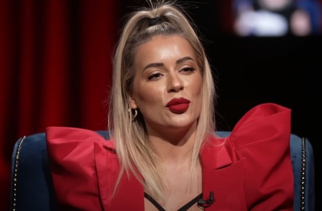 Sensy, &icirc;nsărcinată pentru prima dată. Cum le-a dat vestea fanilor ei: &bdquo;Sunt făcută să fiu mamă&rdquo;