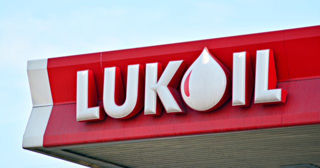 Rușii din fruntea Petrotel Lukoil Ploiești au fost demiși. Concuderea, preluată de un român și un ucrainean