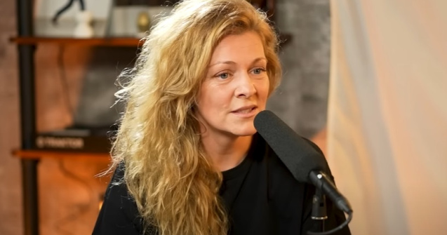 De ce nu-și duce Dana Nălbaru fiul la școală: „E haios să ai așa un copil”