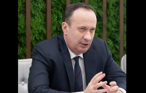 Guvernul îngheață salariile și blochează angajările în sistemul bugetar. Cum explică ministrul Finanțelor noile măsuri