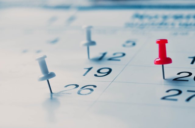 Minivacanță de 5 zile pentru rom&acirc;nii de la stat. De c&acirc;te zile libere vor profita angajații de la privat