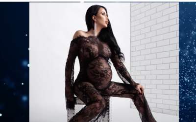 Cu cine seamănă fiica...