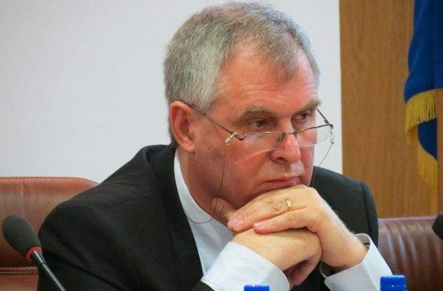 Valerian Vreme le-a spus deputatilor ca nu a savarsit "vreo fapta nelegala"