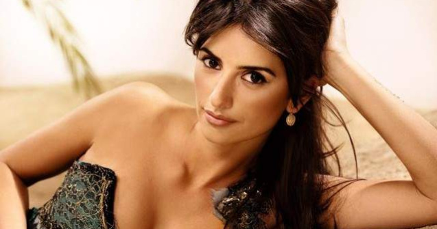 Revista Esquire a desemnat cine este cea mai sexi femeie in viata