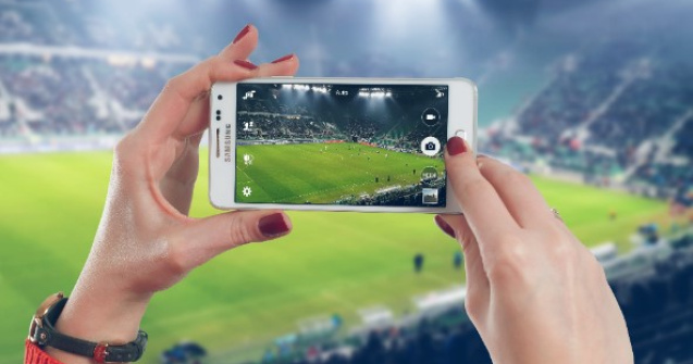 Care sunt avantajele și dezavantajele diferitelor tipuri de ecrane de telefon?