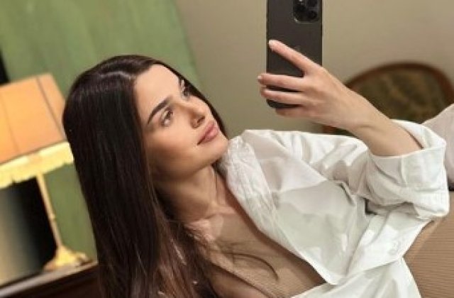 Theo Rose, fotografii de colecție &icirc;n a opta lună de sarcină: &bdquo;Am ales să pozez mai deocheată&rdquo;