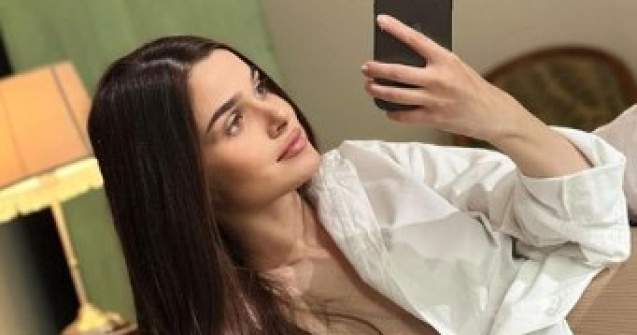 Theo Rose, fotografii de colecție în a opta lună de sarcină: „Am ales să pozez mai deocheată”