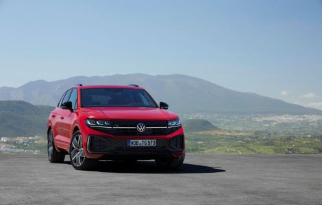 Noul Volkswagen Touareg facelift: faruri noi, motor V6 electrificat și preț de pornire de 69.000 de euro