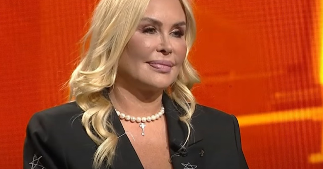 Vica Blochina, invitată la “40 de întrebări cu Denise Rifai”. Fosta amantă a lui Victor Pițurcă și-a pus sufletul pe tavă