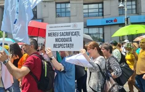 Profesorii nu renunță la proteste. Peste 20.000 de oameni vor ieși în stradă, vineri, în Capitală
