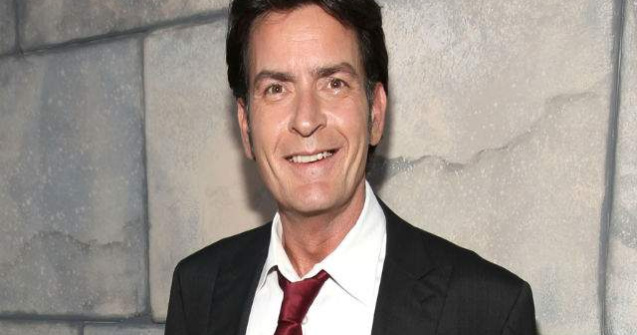 Charlie Sheen s-a despartit de logodnica sa