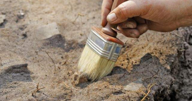 O bucata din zidul Cetatii Timisoarei, descoperita in Piata Unirii