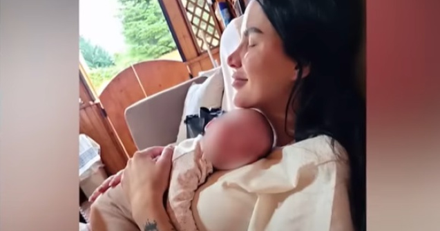 Daniela Crudu, declarații emoționante despre nașterea prematură: „Am fost într-o urgență că nu mai mișca fetița”