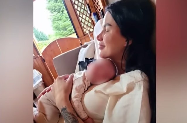 Daniela Crudu, declarații emoționante despre nașterea prematură: &bdquo;Am fost &icirc;ntr-o urgență că nu mai mișca fetița&rdquo;